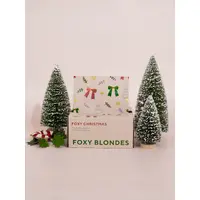 Foxy Blondes Pre-cut Pop Up Foil - Christmas